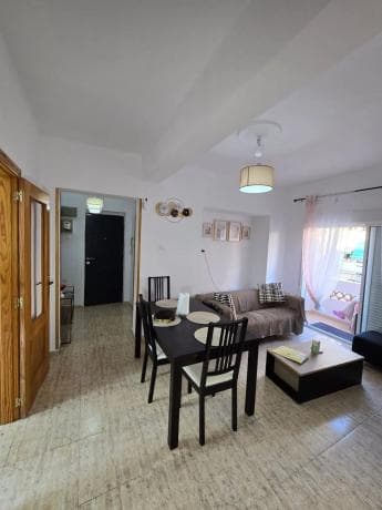 Piso en venta en Calle del Pintor Zuloaga s/n, Alicante / Alacant
thumbnail 2