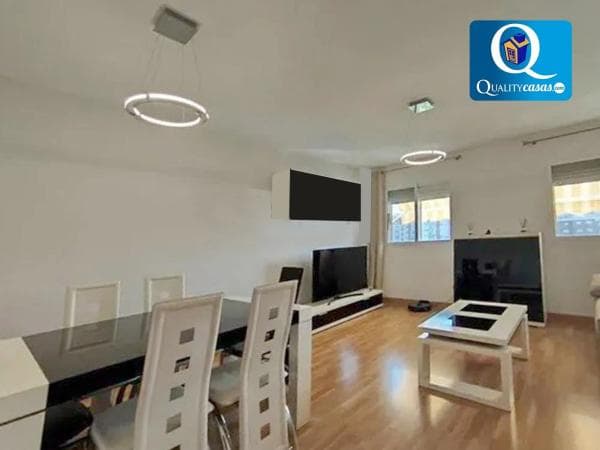 Piso en venta en Barrio Paus, Alicante / Alacant
thumbnail 1