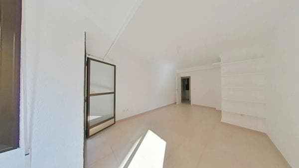 Piso en venta en Barrio Santo Domingo, Alicante / Alacant
thumbnail 1