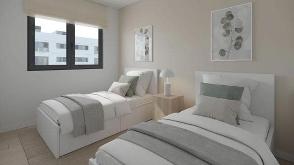 Piso en venta en Calle Deportista Pitu Perramon, 6, Alicante / Alacant
thumbnail 1