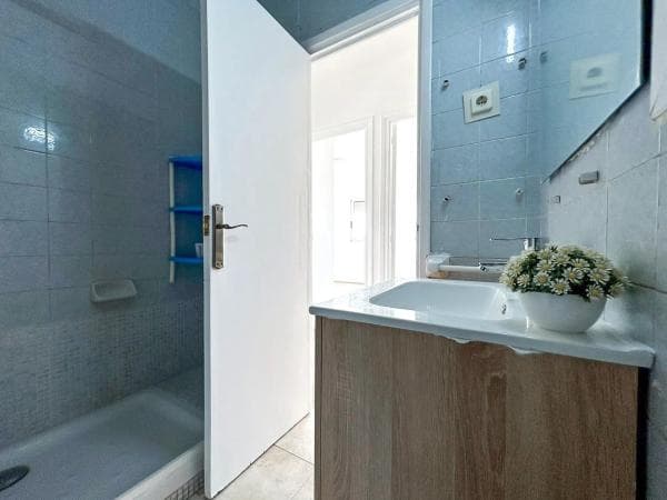 Piso en venta en Barrio Colonia Requena - Virgen del Carmen, Alicante / Alacant
thumbnail 1