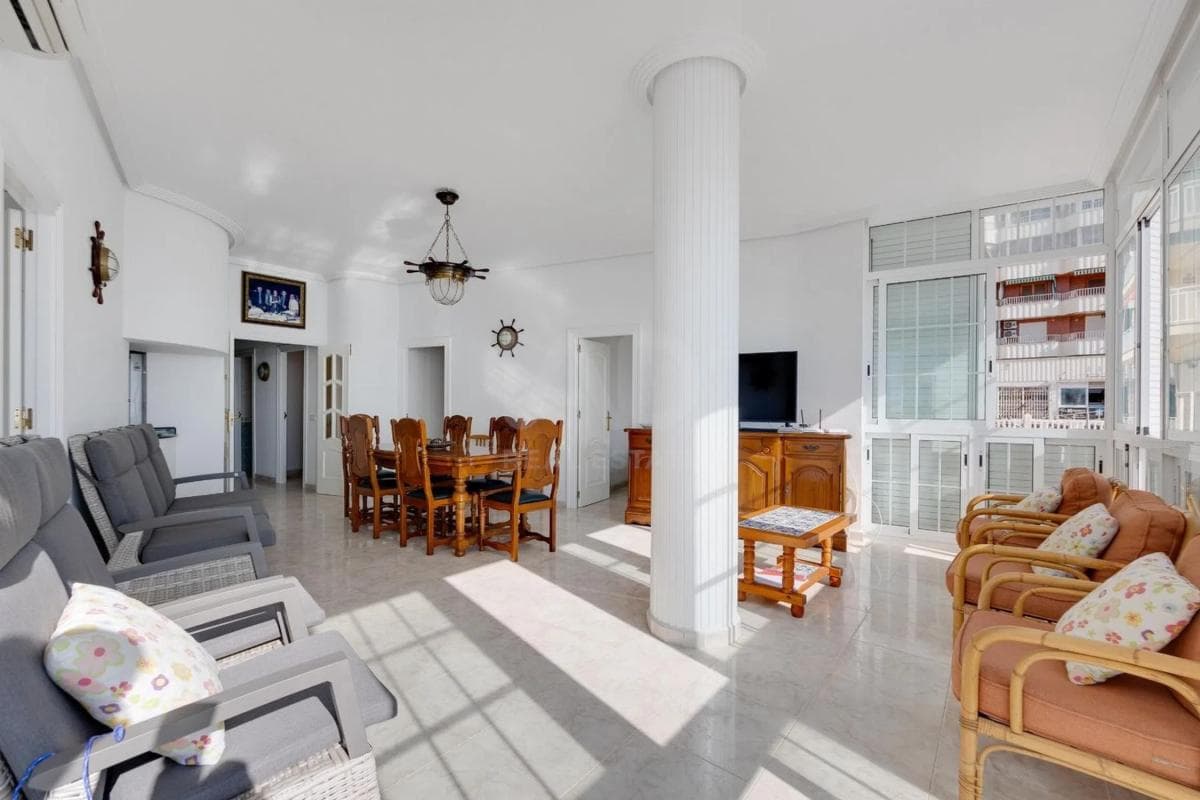 Продажа квартиры на Barrio El Acequión, Торревьеха
photo 2