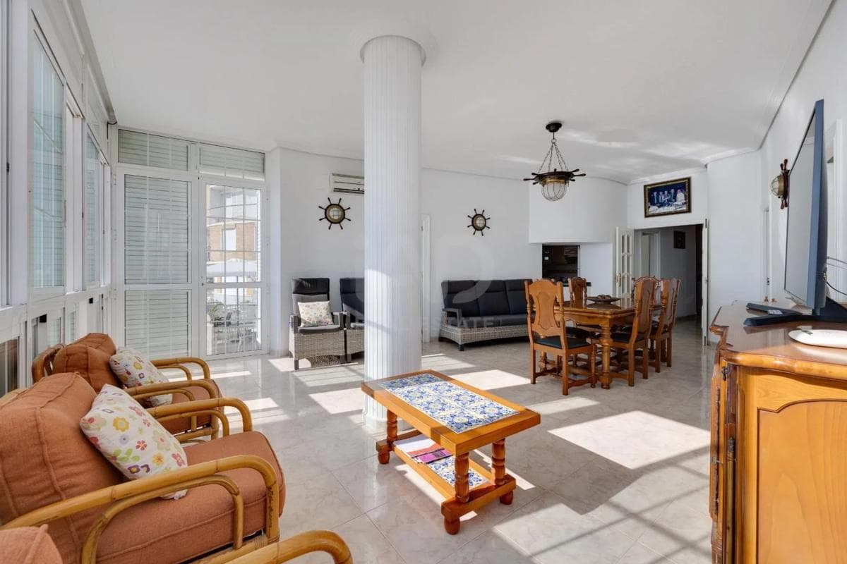 Продажа квартиры на Barrio El Acequión, Торревьеха
photo 3