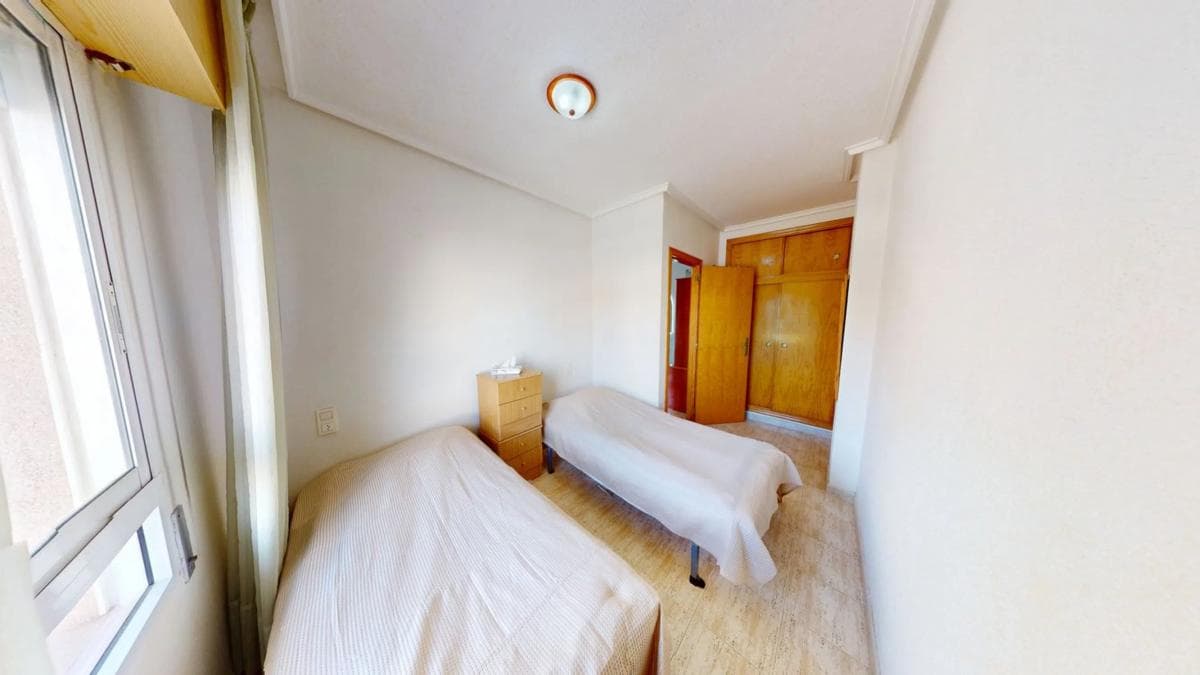 Venta de piso en Calle Santomera, 19, Torrevieja
photo 5