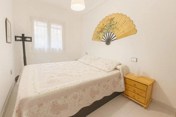 Piso en venta en Calle Santomera, 11, Torrevieja
photo 1