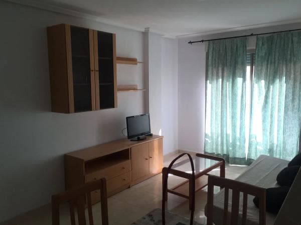 Piso en venta en Calle Monteagudo, 10, Torrevieja
photo 1