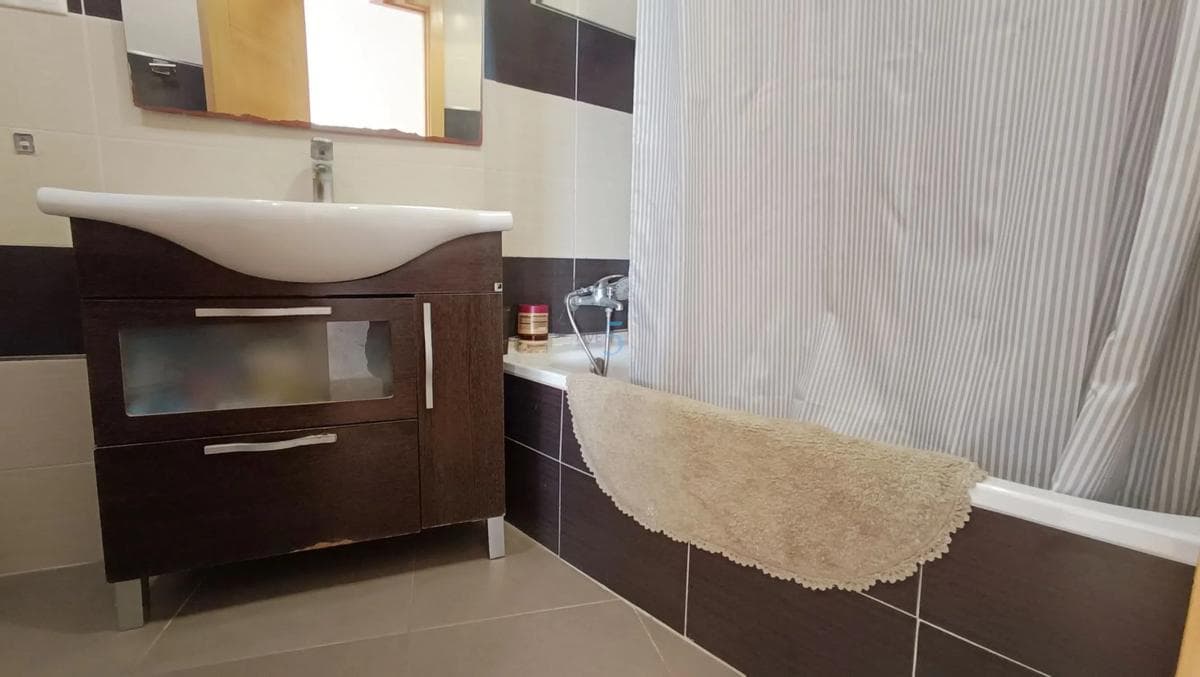 Venta de piso en Barrio El Acequión, Torrevieja
photo 5