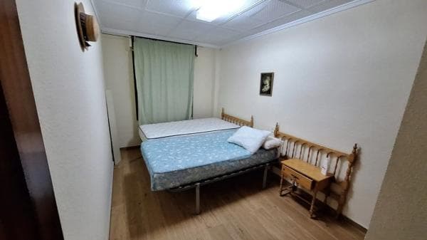 Piso en venta en Avenida Doctor Gregorio Marañón, Torrevieja
thumbnail 1