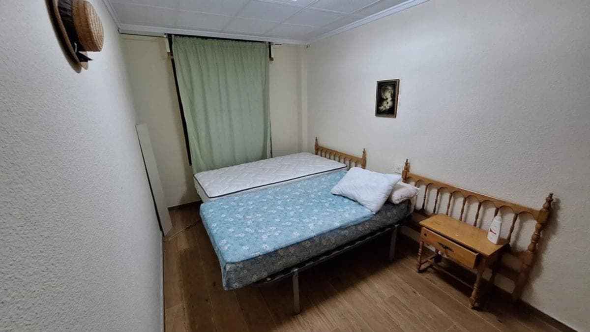 Venta de piso en Avenida Doctor Gregorio Marañón, Torrevieja
photo 3