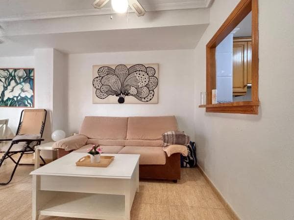 Piso en venta en CL ANTONIO GIL-MATA, Torrevieja
thumbnail 2
