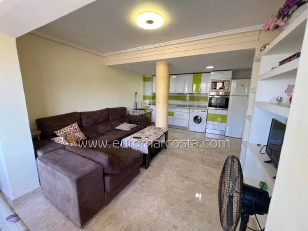 Piso en venta en Avenida de los españoles, 14, Torrevieja
thumbnail 2