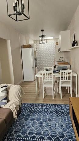 Chalet independiente en venta en Barrio La Siesta - El Salado - Torreta, Torrevieja
thumbnail 1