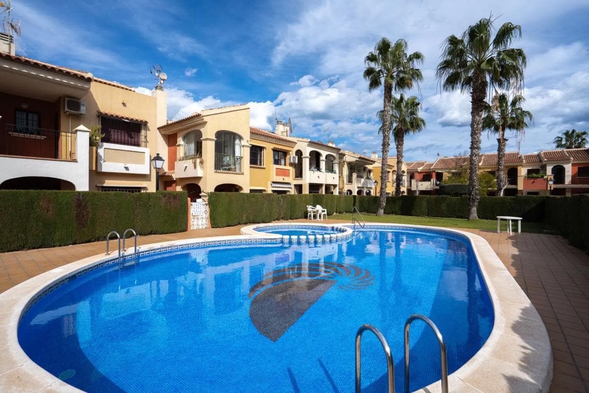Venta de piso en Calle las Abubillas, Torrevieja
photo 2