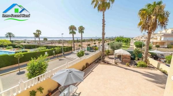 Chalet independiente en venta en Barrio La Siesta - El Salado - Torreta, Torrevieja
photo 1