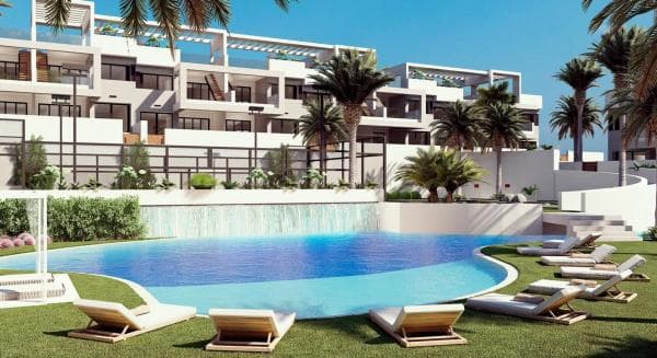 Piso en venta en Barrio Los Balcones - Los Altos del Edén, Torrevieja
photo 1