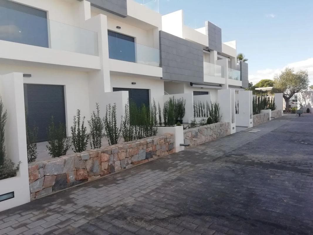 Venta de piso en Barrio Los Balcones - Los Altos del Edén, Torrevieja
photo 3