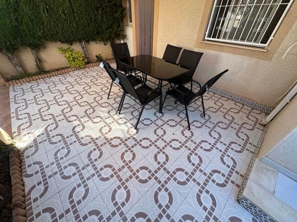 Chalet adosado en venta en Lago Jardín , Torrevieja photo 1