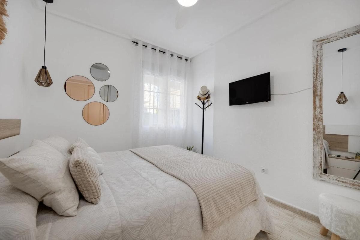 Venta de piso en Calle Perseo, 8, Torrevieja
photo 2