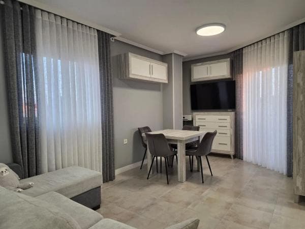 Piso en venta en Calle Matilde Peñaranda, 27, Torrevieja
thumbnail 2