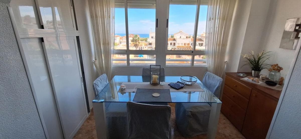 Venta de piso en Calle Aquiles, 13, Torrevieja
photo 3
