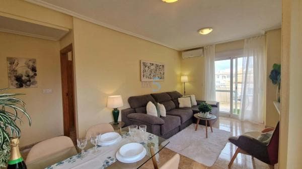 Piso en venta en Barrio Nueva Torrevieja, Torrevieja
photo 1