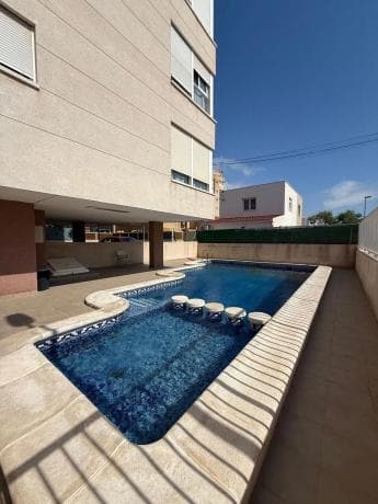 Piso en venta en Calle Matilde Peñaranda, 101, Torrevieja
photo 1