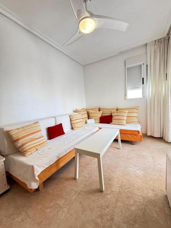 Venta de piso en Calle Matilde Peñaranda, 101, Torrevieja
photo 3