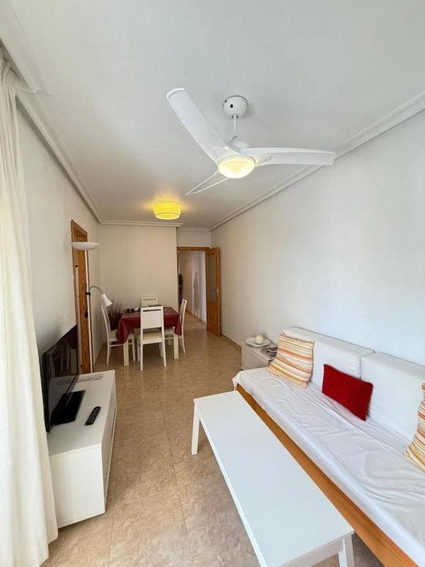 Venta de piso en Calle Matilde Peñaranda, 101, Torrevieja
photo 4