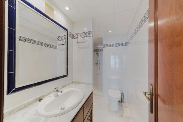 Piso en venta en Avenida Roentgen, Torrevieja
thumbnail 1