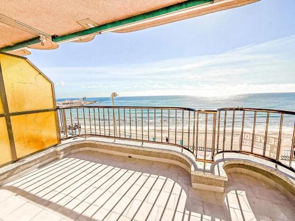 Piso en venta en Barrio Playa de los Locos, Torrevieja
photo 1