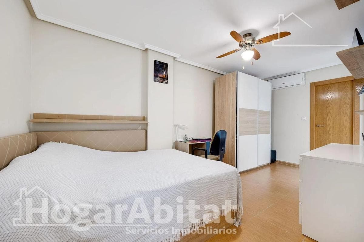 Venta de piso en Calle Finlandia, Torrevieja
photo 5
