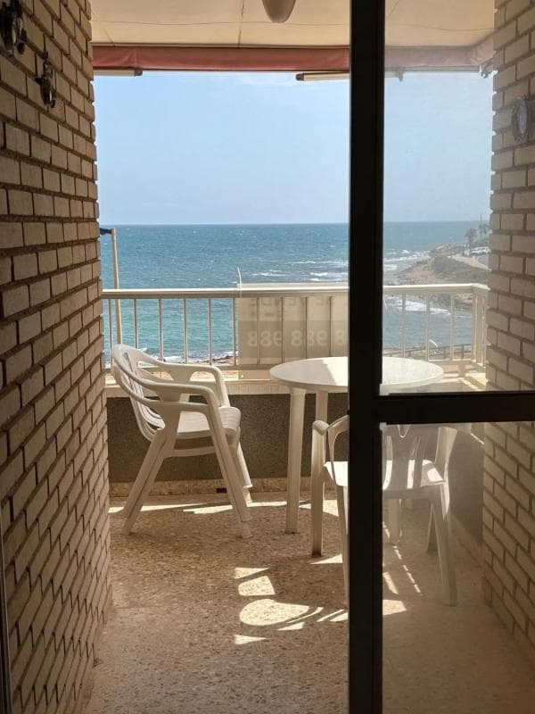 Venta de piso en Avenida Doctor Mariano Ruiz Canovas, Torrevieja
photo 2