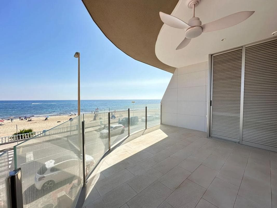 Venta de piso en Avenida Doctor Mariano Ruiz Canovas, Torrevieja
photo 3