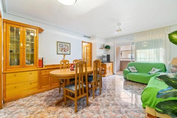 Piso en venta en Barrio Playa del Cura, Torrevieja
photo 1