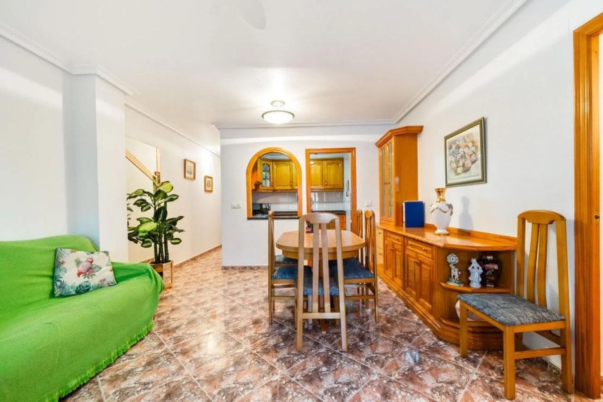 Venta de piso en Barrio Playa del Cura, Torrevieja
photo 5