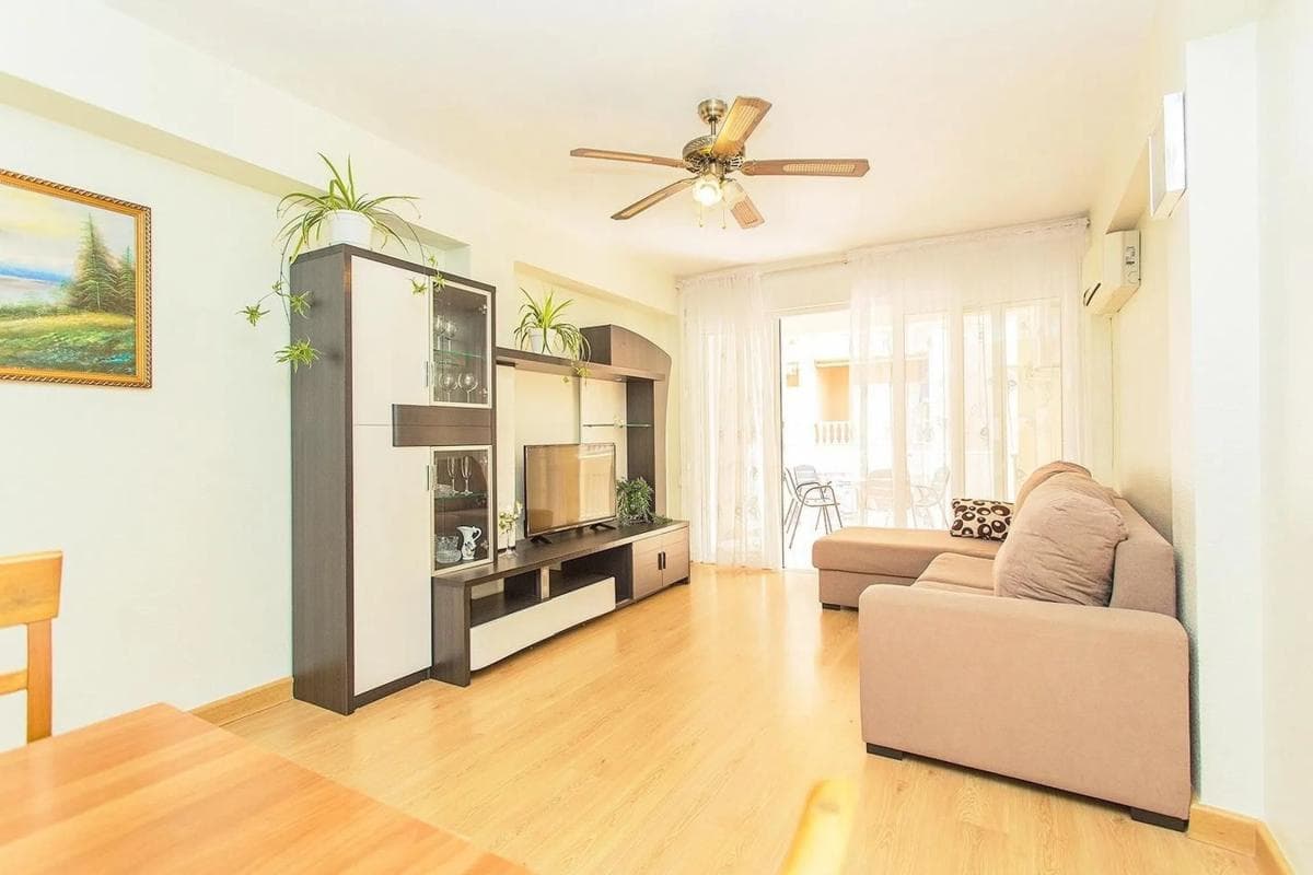 Venta de piso en Calle Virgen de la Paloma, Torrevieja
photo 5