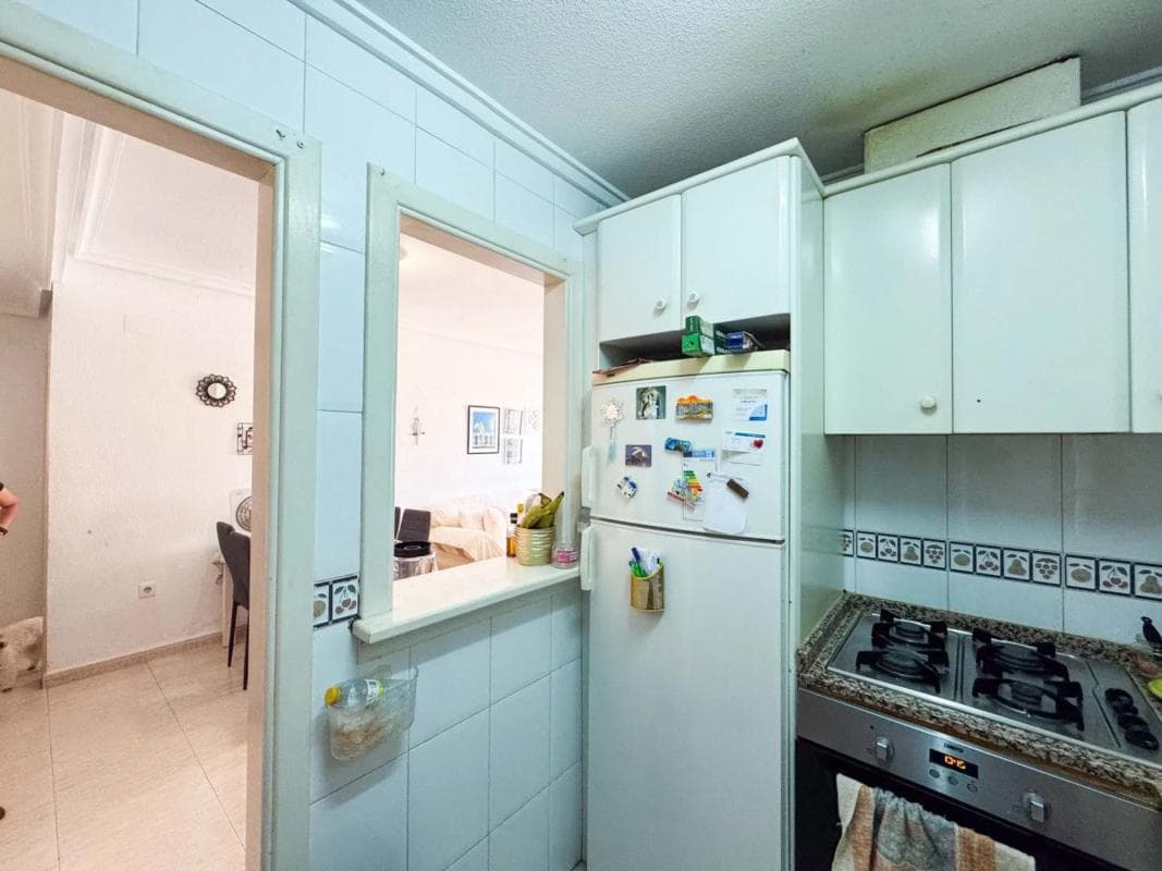 Venta de piso en Calle Vicente Blasco Ibáñez, Torrevieja
photo 2