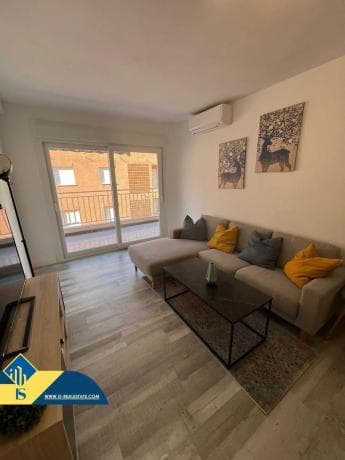 Piso en venta en Barrio Playa del Cura, Torrevieja
thumbnail 2