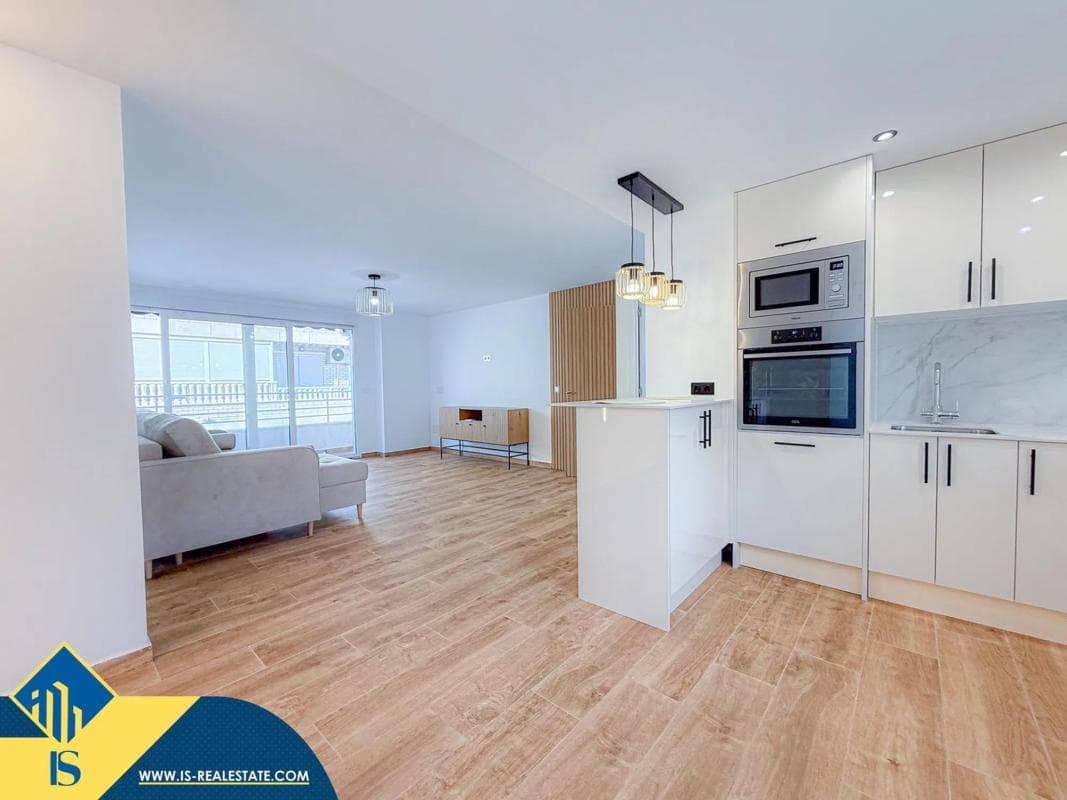 Venta de piso en Barrio Las Piscinas Naturales, Torrevieja
photo 4