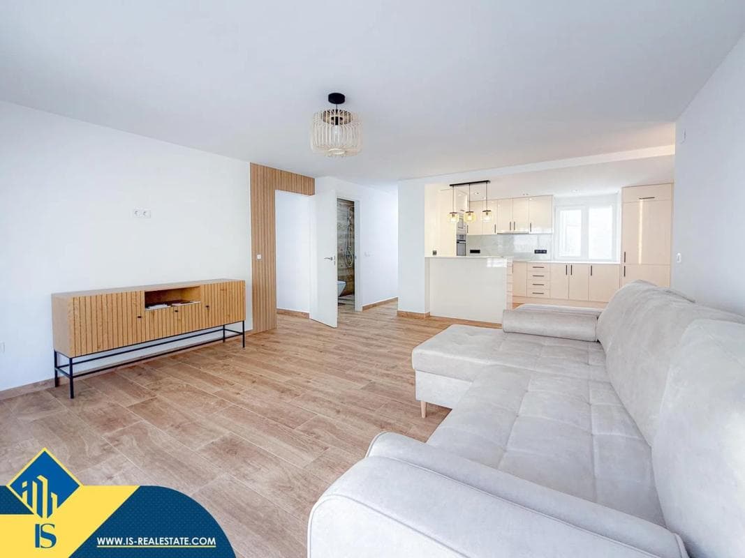 Venta de piso en Barrio Las Piscinas Naturales, Torrevieja
photo 5