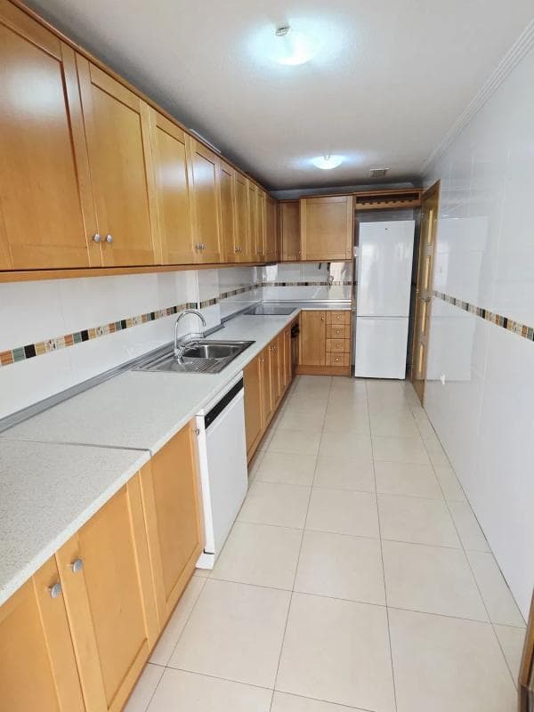 Sale of apartment in Avenida Diego Ramírez Pastor, 79, Torrevieja
photo 3