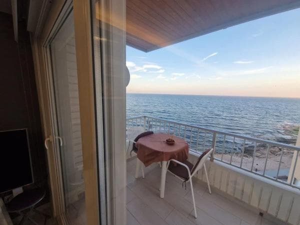 Piso en venta en Calle Navegantes, Torrevieja
thumbnail 1