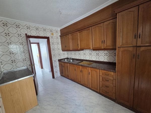 Piso en venta en Calle Concordia, Torrevieja
photo 1
