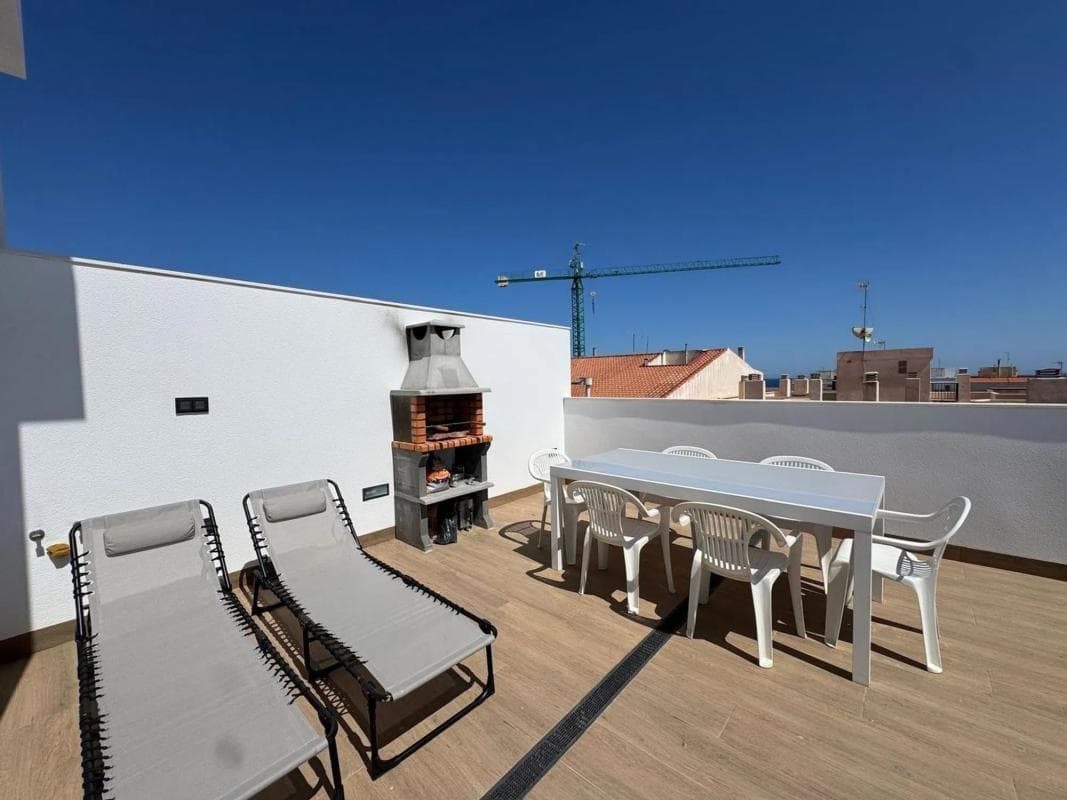 Sprzedaż poddasza w Barrio Las Piscinas Naturales, Torrevieja photo 4