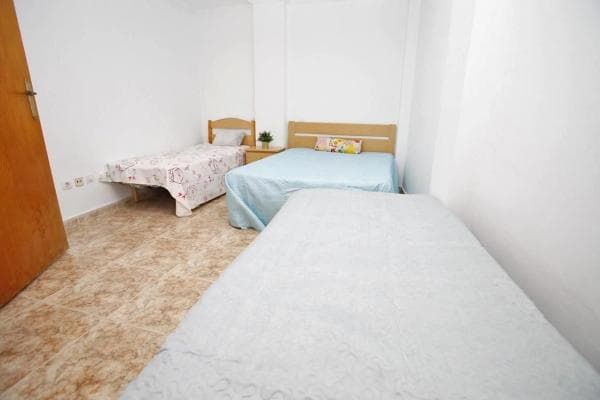Piso en venta en Calle la Loma, 78, Torrevieja
thumbnail 1