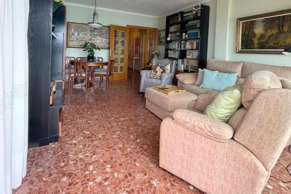 Venta de piso en Barrio Las Piscinas Naturales, Torrevieja
photo 3