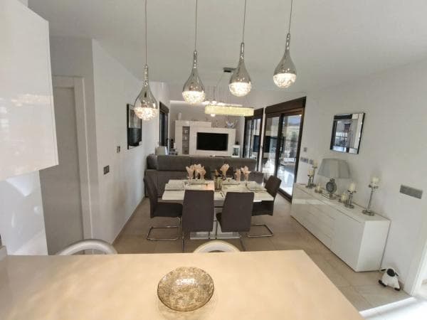 Chalet independiente en venta en Desamparados-Hurchillo-Torremendo, Orihuela
thumbnail 1