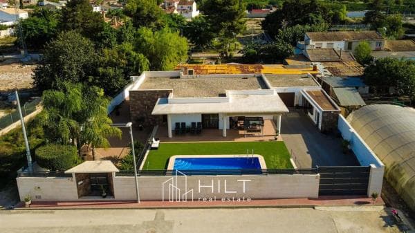Chalet independiente en venta en Desamparados-Hurchillo-Torremendo, Orihuela
thumbnail 1