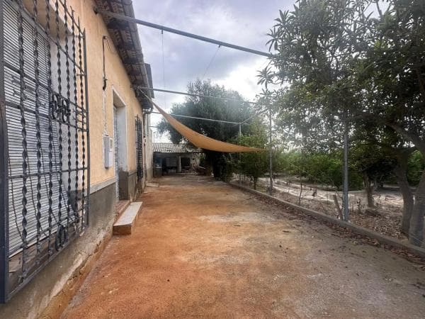 Rustic farm for sale in Desamparados-Hurchillo-Torremendo , Orihuela thumbnail 2