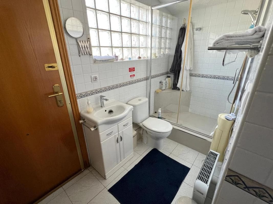 Sale of independent chalet in Avenida del Cabo, 124, Orihuela
photo 2